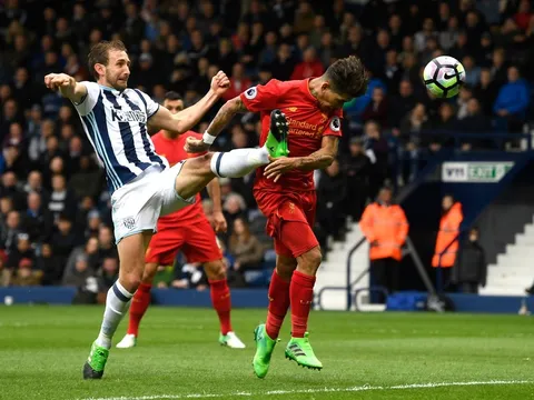Roberto Firmino mở tỷ số 1-0 cho Liverpool (West Bromwich Albion vs Liverpool)