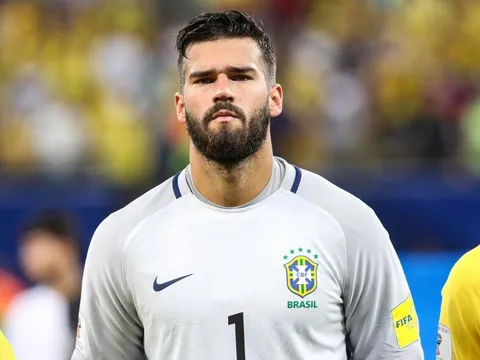 Roma tuyên bố cứng về trường hợp của Alisson