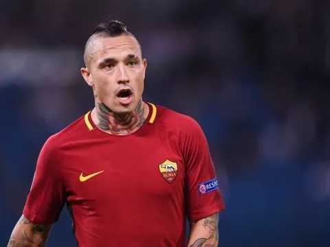 Fan Man Utd tha thiết kêu gọi Mourinho chiêu mộ sao Roma