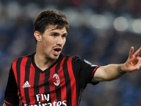 Sau MU, đến lượt Chelsea nhận "cái tát" 40 triệu euro từ Milan