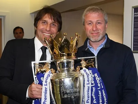 Chuyện ở Chelsea: Conte không thể đùa với Roman Abramovich