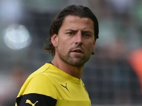 Roman Weidenfeller và mùa giải 2013/14 thần thánh