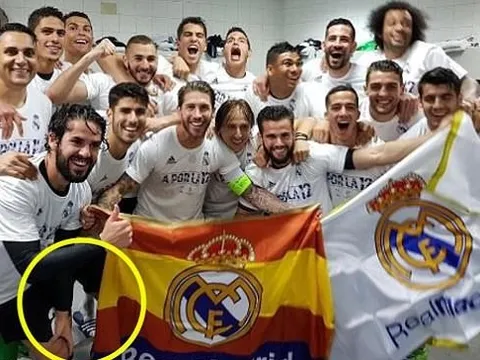 Ronaldo lại bị bóc mẽ trò ăn gian chiều cao