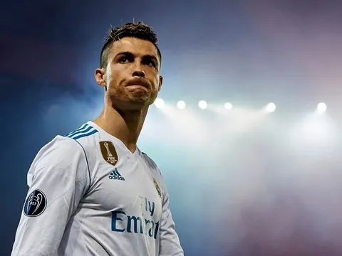 Fan cầu xin, Ronaldo từ bỏ ý định chia tay Real?