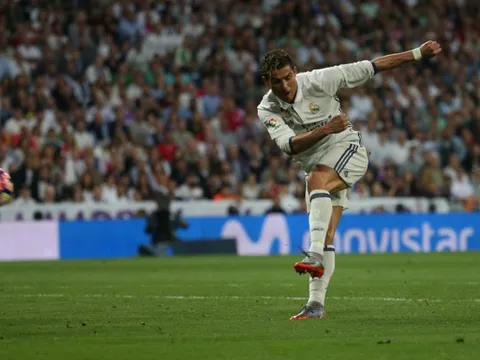 Ngay cả khi sa sút, Ronaldo vẫn khiến thế giới chú ý