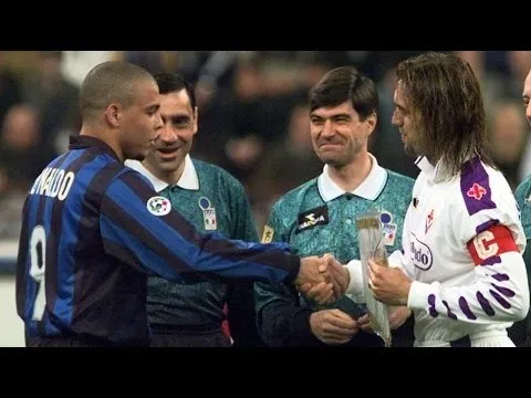Ronaldo đối đầu Batistuta (Inter Milan vs Fiorentina 1999)