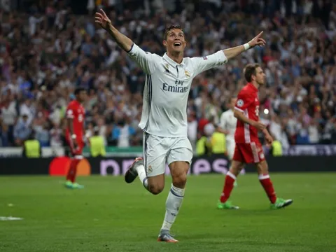 Ronaldo 'cảnh cáo' nghi vấn tạo phản của Gareth Bale