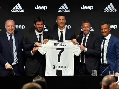 Ronaldo gia nhập Juventus và mục tiêu tối thượng Champions League