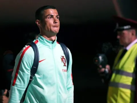 Ronaldo nhất quyết đòi rời Real Madrid