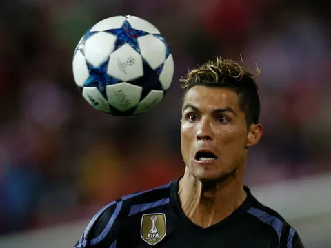 Bằng chứng Ronaldo làm 'giám đốc' của Real Madrid