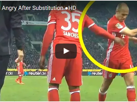 Ronaldo, Robben và những ngôi sao nổi nóng khi bị thay ra giữa chừng