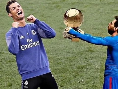 Ronaldo thả tim cho bức ảnh chế nhạo Messi