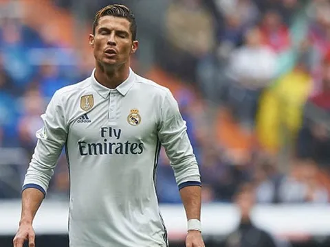 Ronaldo xuất sắc, vấn đề là Messi vĩ đại nhất trong lịch sử