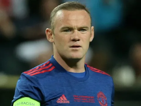 Rooney chấp nhận giảm lương để về lại Everton