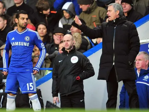 Mourinho phân trần, chỉ điểm người đã bán Salah khỏi Chelsea