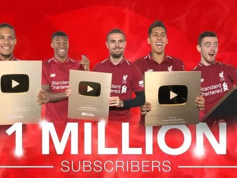 Dàn sao Liverpool mừng ra mặt khi nhận nút vàng Youtube
