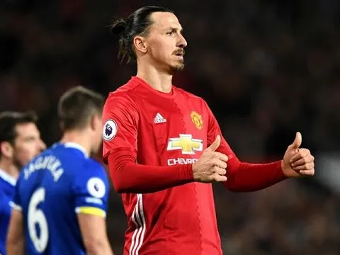 Ryan Giggs khuyên Man Utd học tập Liverpool