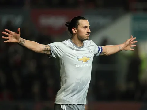 Ibrahimovic tiếc cho fan M.U vì bản thân không thể đến Old Trafford sớm hơn