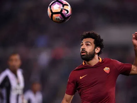 Vừa đến Liverpool, Salah lập tức hứng "gạch đá"