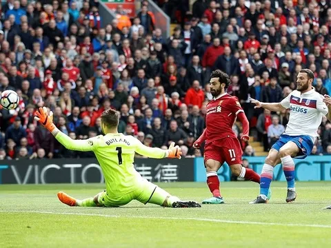 Salah lốp bóng như Welbeck, Liverpool hòa nhạt nhẽo trên sân nhà
