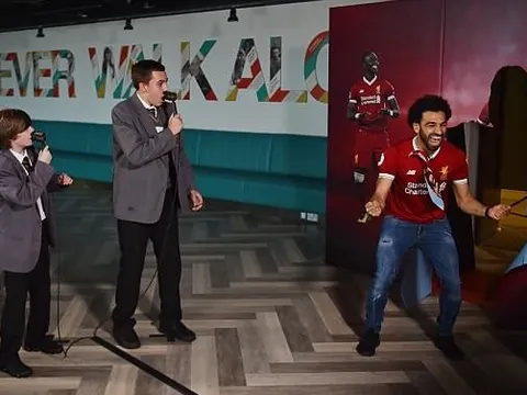 Salah 'xuất quỷ nhập thần', CĐV nhí vui khôn xiết