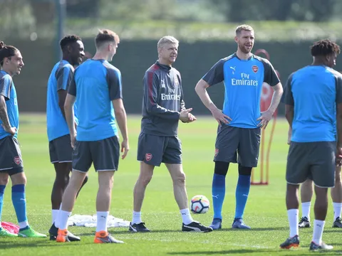 Sân tập Arsenal đầy ấm cúng sau lời giã từ của HLV Arsene Wenger