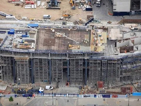 Sân White Hart Lane mới dần thành hình