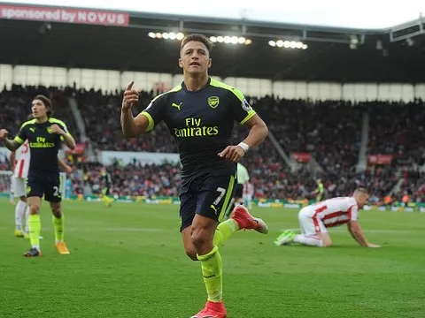Sanchez 'công phá' hàng loạt kỷ lục