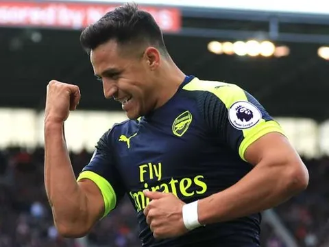 Sanchez nén đau lập đại công, Wenger nói gì?