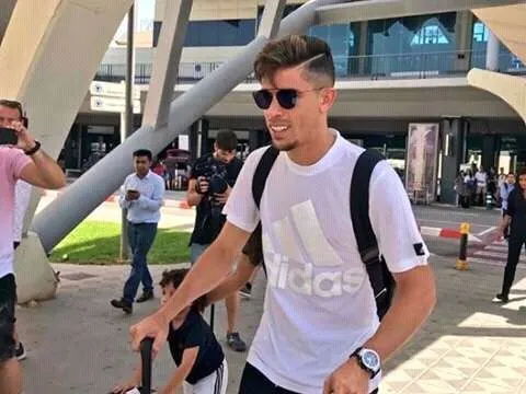 Sao Arsenal vượt kiểm tra y tế, sắp ra mắt Valencia