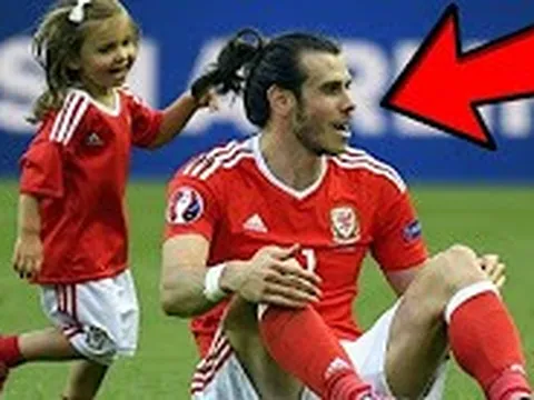Sao bóng đá và những lần mang 'truyền nhân' tới sân