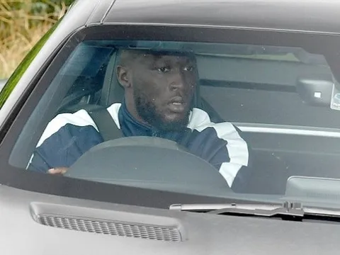 Sao bự Man Utd khoe xế hộp mới tậu 'cực chất'