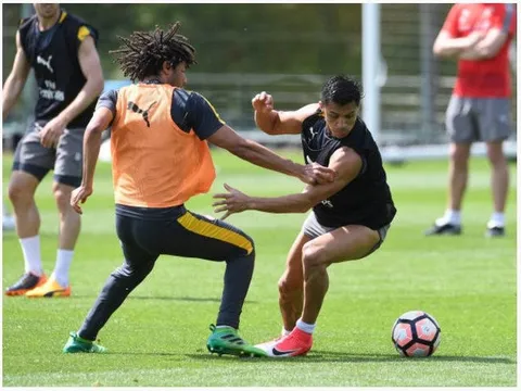 Sao Chelsea không bận tâm đến việc kèm Sanchez