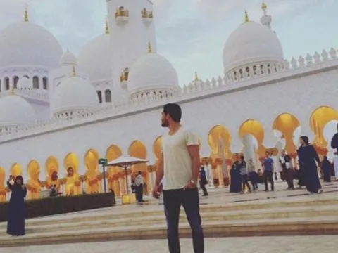 Sao Man City lạc trôi trong lễ Kurban Bayram