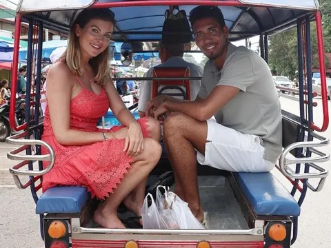 Chris Smalling đến Việt Nam giải khuây nỗi buồn World Cup?