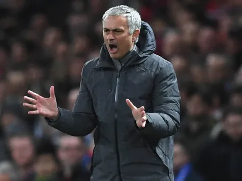 Sao MU "hóa đá" vì cơn thịnh nộ của Mourinho
