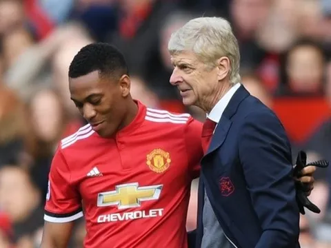 Tri ân Wenger, Martial mở đường tới Arsenal?
