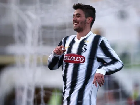 Sao thất sủng năn nỉ Juventus bán Sandro