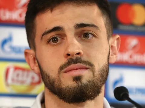 Sao trẻ Monaco 'thả thính' Man United, Chelsea
