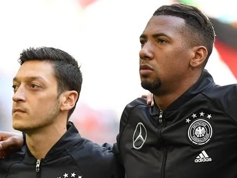 Sao tuyển Đức phản ứng vụ Ozil từ giã ĐTQG