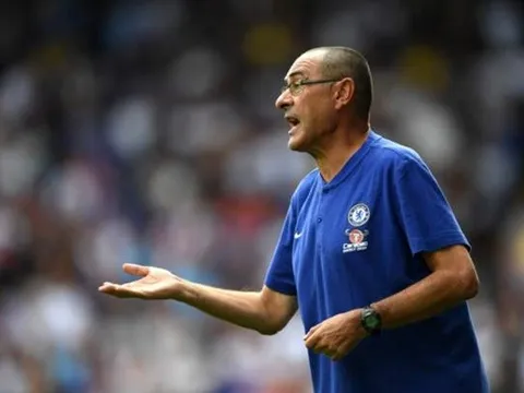 Sarri thực hiện 2 thay đổi quan trọng, bãi bỏ "lệnh cấm" của Conte