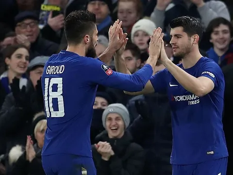 Sau 7 năm, Chelsea mới chơi với 2 tiền đạo