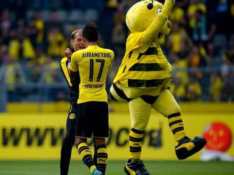 Sau chung kết DFB-Pokal, Dortmund chia tay hai trụ cột