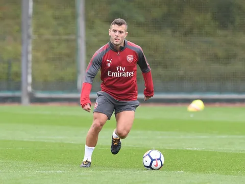 Sau gãy chân, Wilshere tái xuất