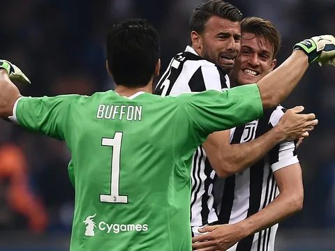 Sau vòng 35 Serie A: Juventus không hay, nhưng Napoli quá tệ
