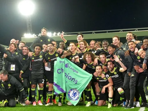 Sau vòng 37 NHA: Chào tân vương Chelsea; Liverpool & Arsenal kịch chiến