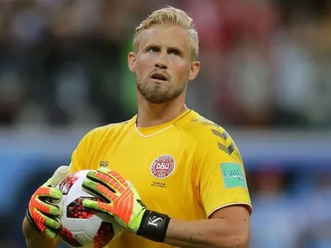 'Schmeichel không đủ tốt để chơi cho Liverpool'