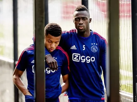 Sếp lớn Ajax thừa nhận sắp bán Davinson Sanchez