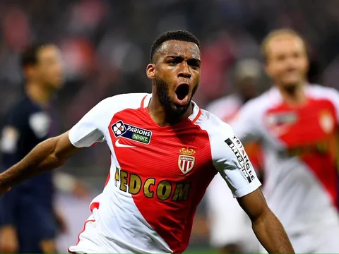 Sếp lớn xác nhận Arsenal "nỗ lực" mua Lemar