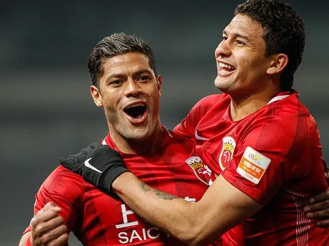 Hulk, Oscar hái quả ngọt cho đại gia Trung Quốc